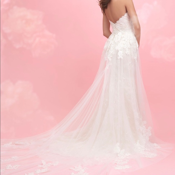 Allure Romance 3057 wedding dress with sleeves and veil size 12 ivory - Picture 4 of 17